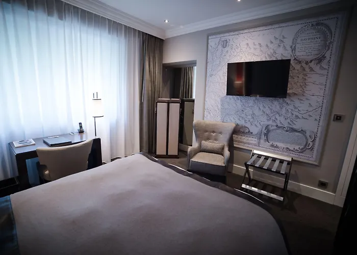 Park Hotel Grenoble - Handwritten Collection 4*
