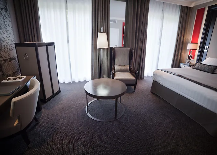Park Hotel Grenoble - Handwritten Collection 4* גרנובל